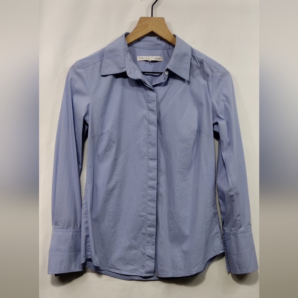 Trina Turk Concealed Button Shirt Women M/L Blue Office Career Minimalist